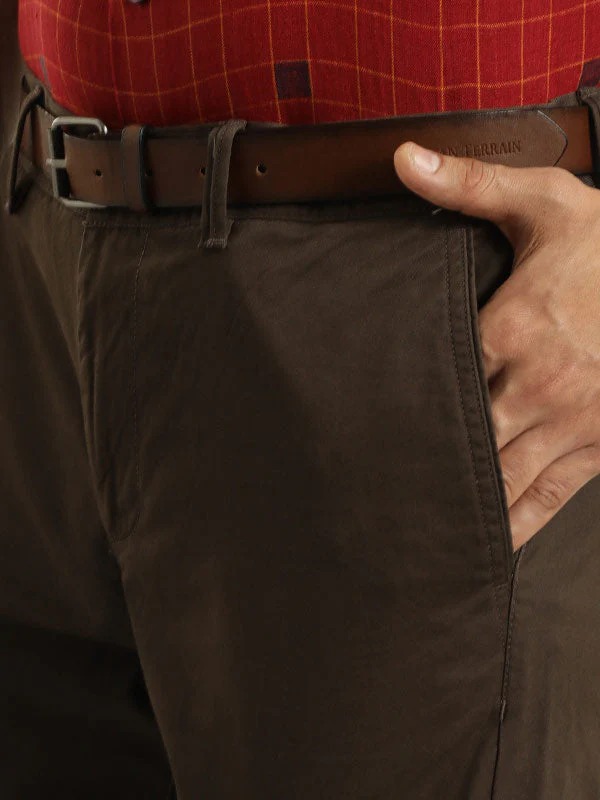 Indian Terrain Men's Slim Fit Solid Brown Trousers